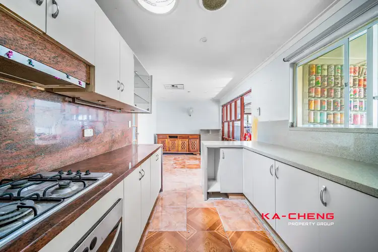 29 Holmwood Way, Embleton WA 6062