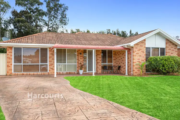 5 Sandpiper Close, Albion Park Rail NSW 2527