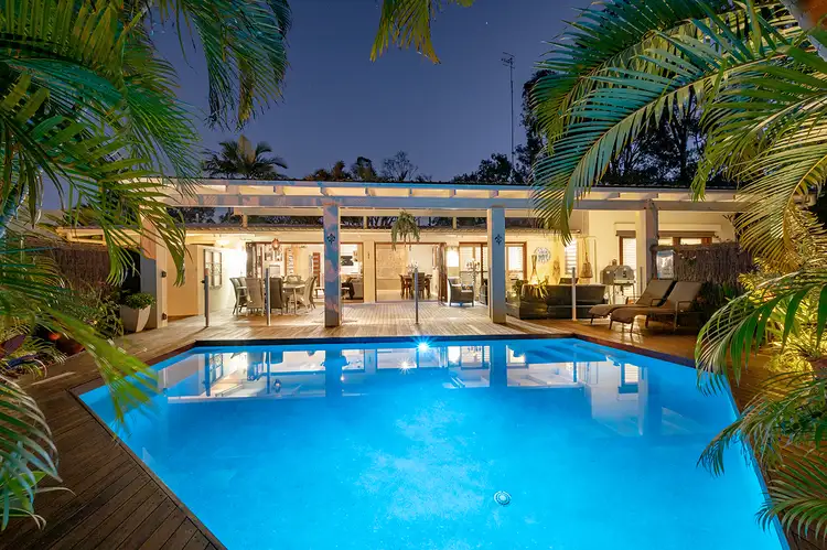 6 Sunset Drive, Noosa Heads QLD 4567