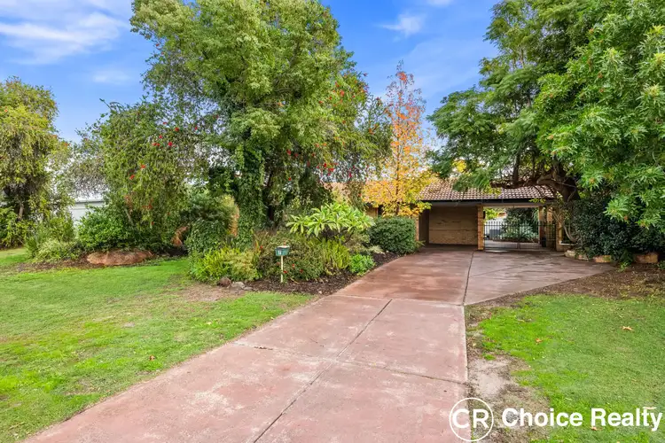 7 Findlay Road, Leeming WA 6149