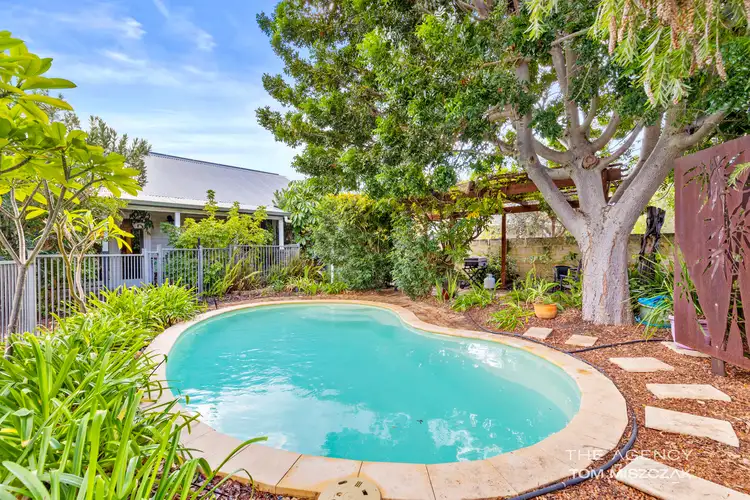 18 Wellington Street, Queens Park WA 6107