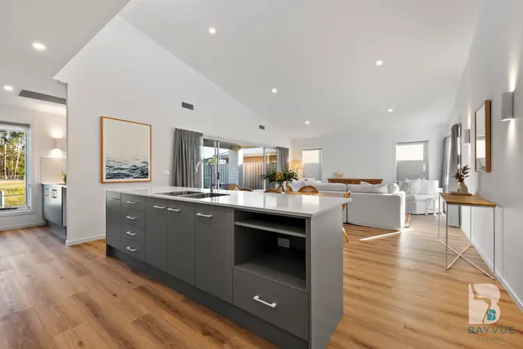 8 Birkdale Circuit, Sussex Inlet NSW 2540