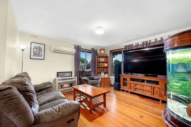 Second view of Homely house listing, 6 Horne Court, Langwarrin VIC 3910