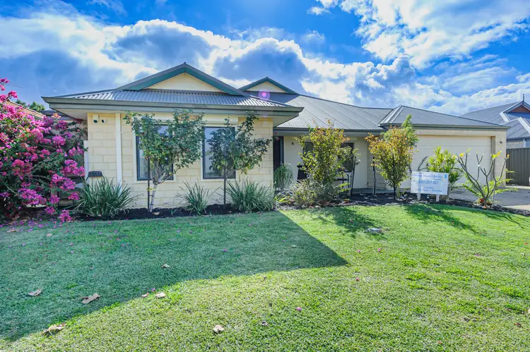 23 Devereux Crescent, Aveley WA 6069
