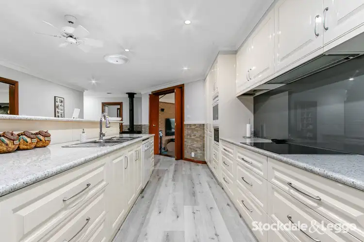 Fifth view of Homely house listing, 21 Kenneth Court, Hazelwood North VIC 3840