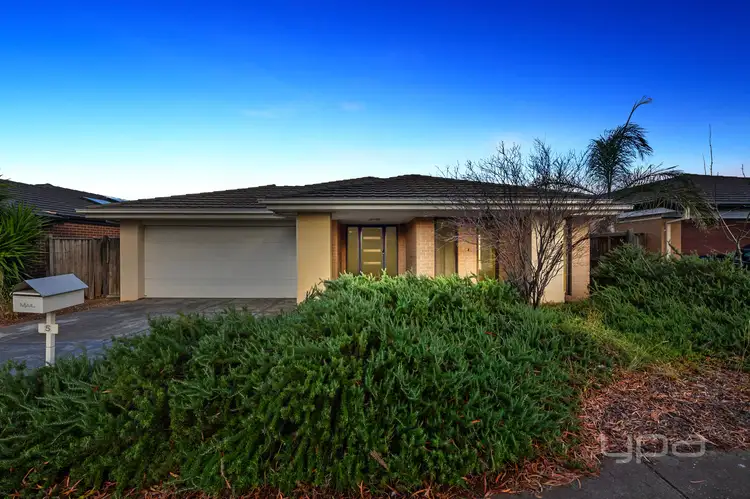 Second view of Homely house listing, 5 Merrystowe Way, Harkness VIC 3337