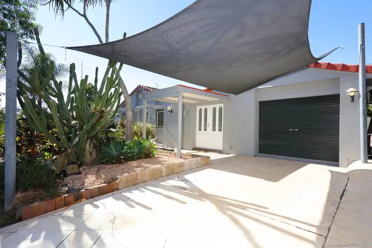 Second view of Homely house listing, 32 Balfour Crescent, Highland Park QLD 4211