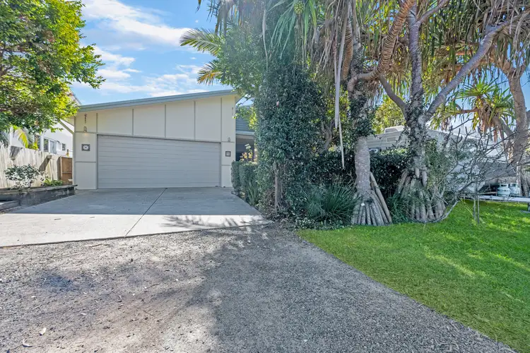 42 Cupania Street