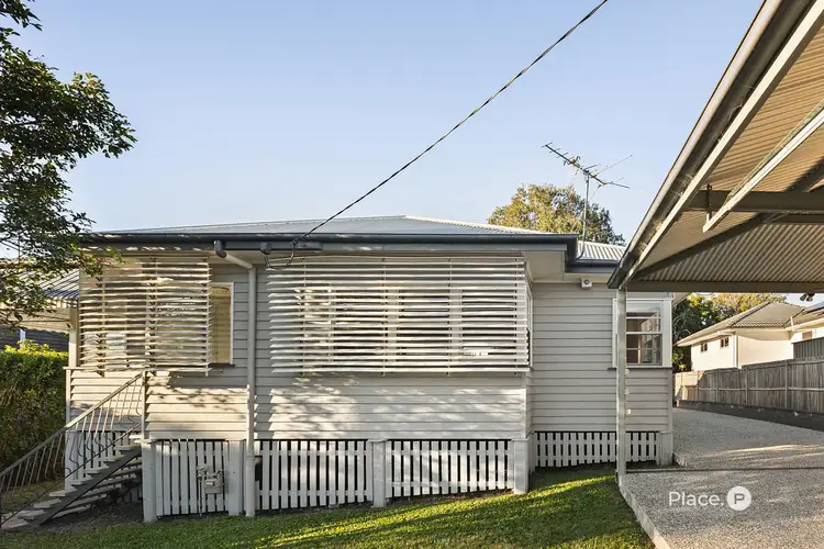 70 Cradock Street, Holland Park QLD 4121