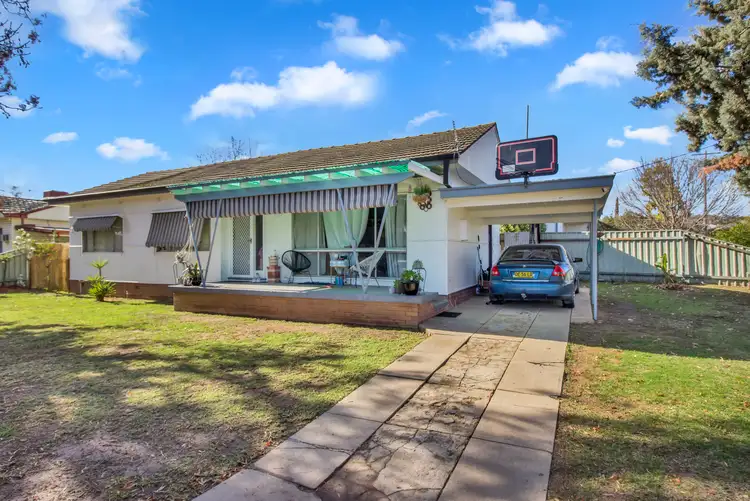 23 Killara Avenue, Mount Austin NSW 2650