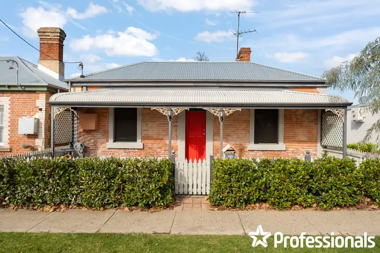 138 Seymour Street, Bathurst NSW 2795