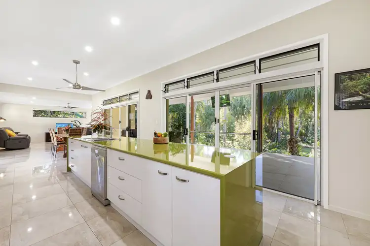 17 Woodlands Lane, Moore Park Beach QLD 4670