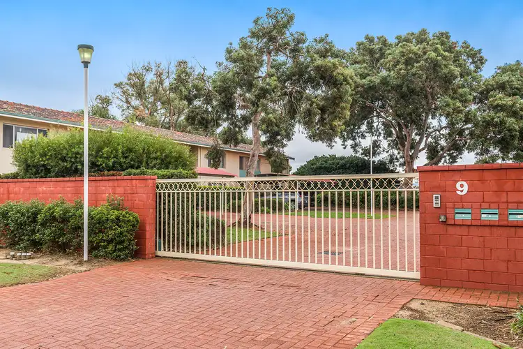 9C Shalford Way, Girrawheen WA 6064