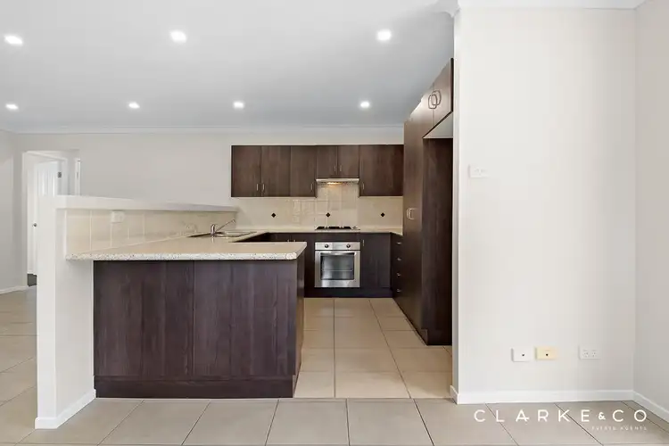 Fifth view of Homely house listing, 8 Mountview Place, Aberglasslyn NSW 2320