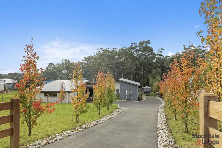 26 Railway Road, Mirboo North VIC 3871
