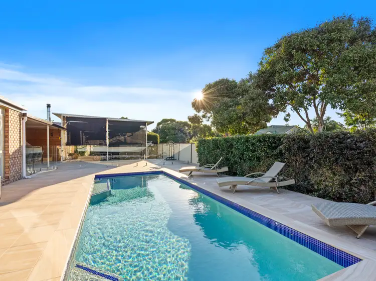 2 Library Court, Meadowbrook QLD 4131