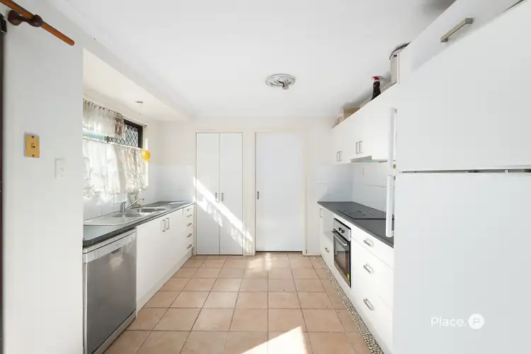 Fourth view of Homely house listing, 2 Sheffield Court, Browns Plains QLD 4118