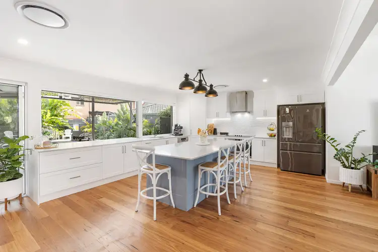 14 Taupo Court, Coombabah QLD 4216