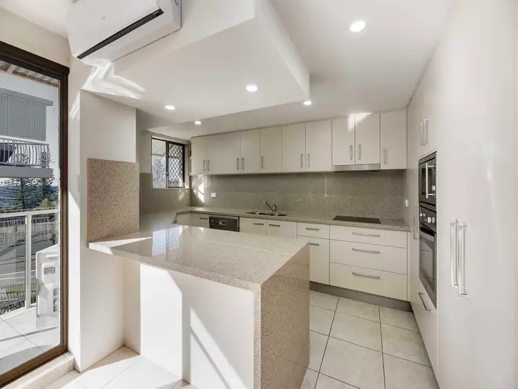 Fifth view of Homely unit listing, 4/30 Victoria Terrace, Kings Beach QLD 4551