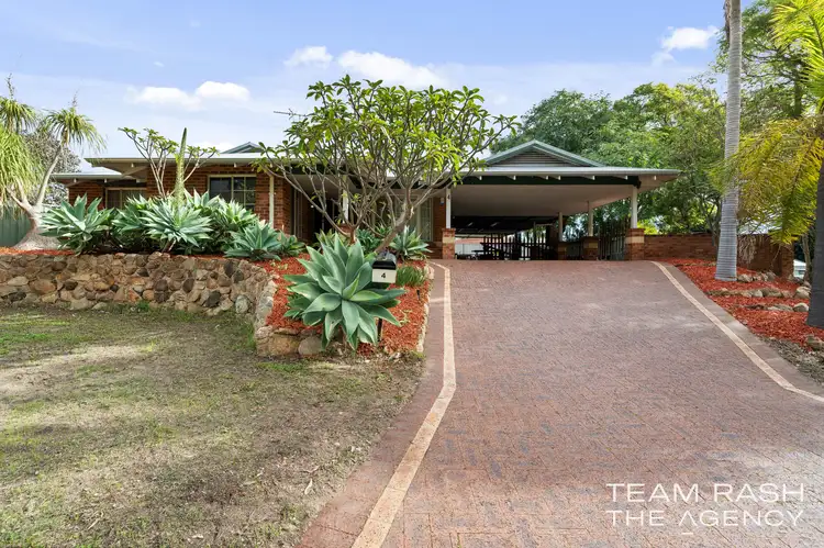 4 Valley Brook Road, Caversham WA 6055