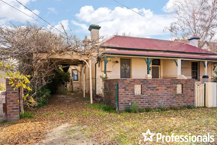 203 Hope Street, Bathurst NSW 2795