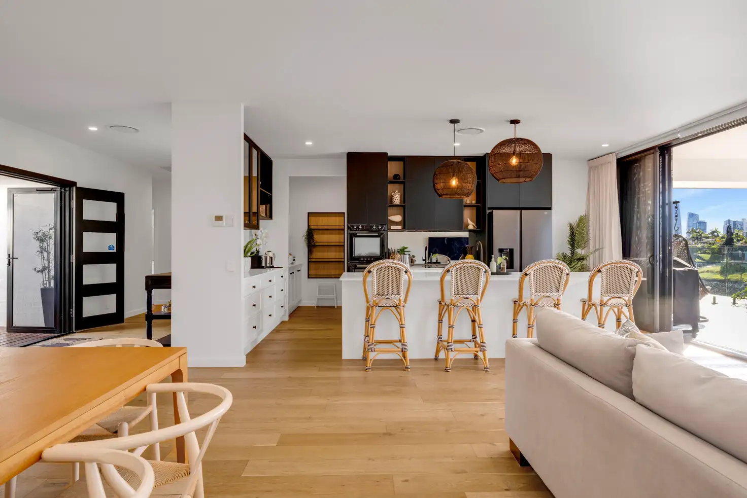 Main view of Homely house listing, 10 Crest View Key, Broadbeach Waters QLD 4218