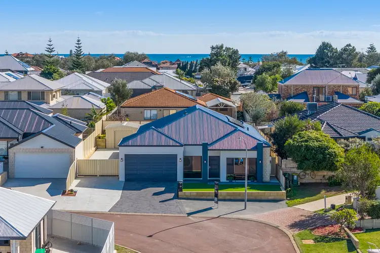 18 Peppertree Close, Wannanup WA 6210