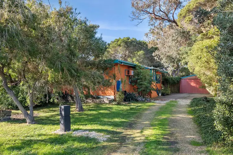 18 Tassel Road