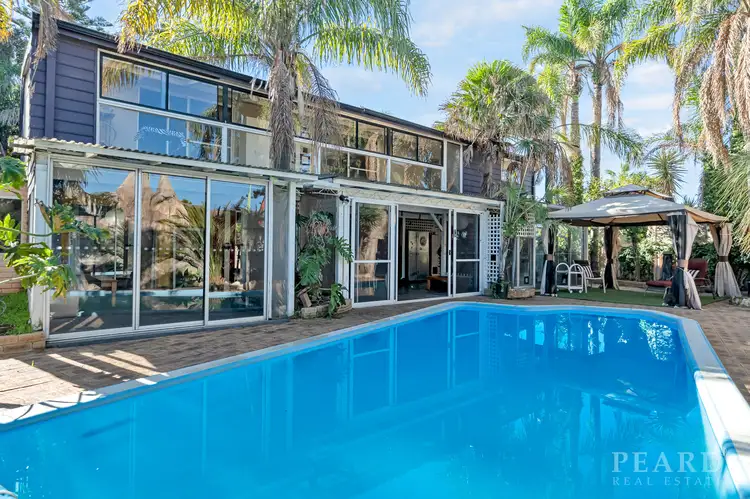 18 Warwick Road