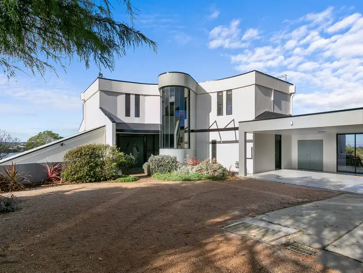 4A Wattlebird Close, Lakes Entrance VIC 3909