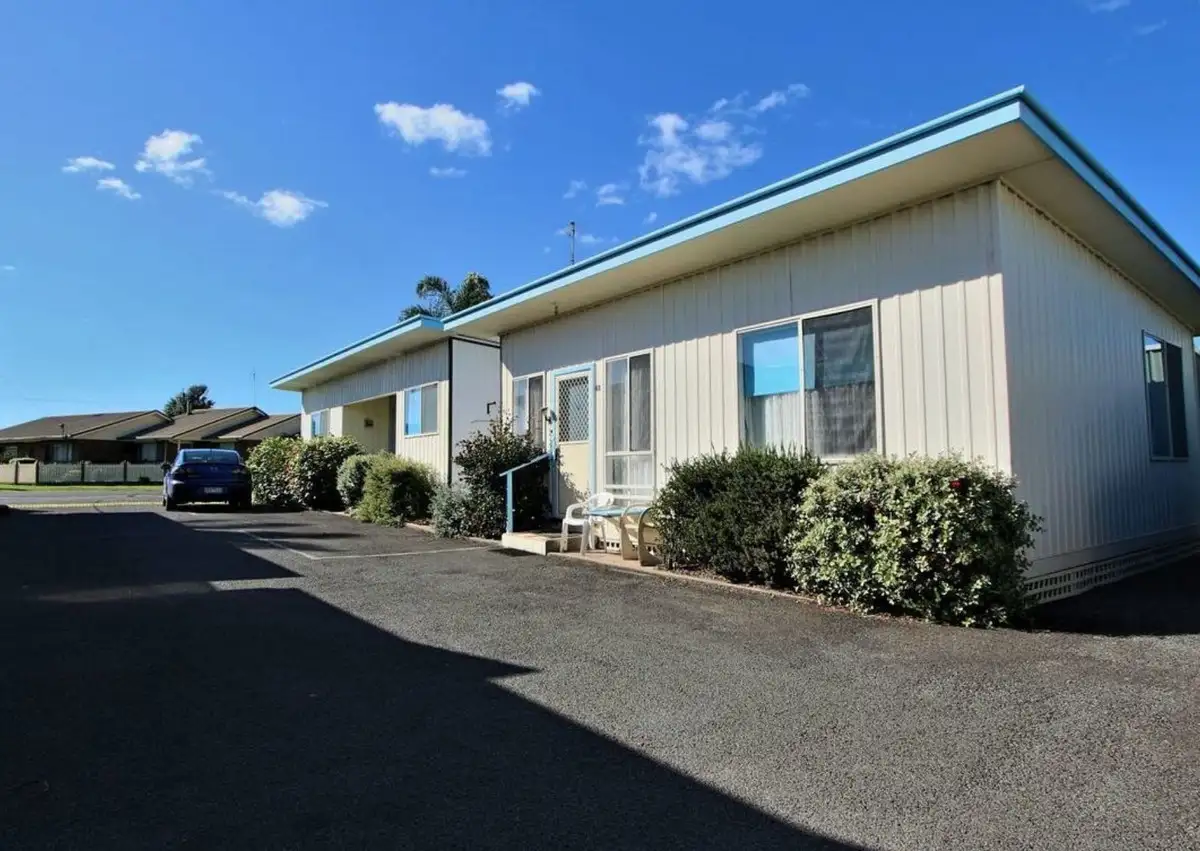 Main view of Homely block of units listing, 4 Long Street, Lakes Entrance VIC 3909