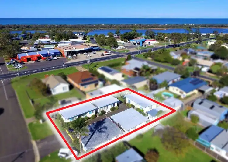 Second view of Homely block of units listing, 4 Long Street, Lakes Entrance VIC 3909