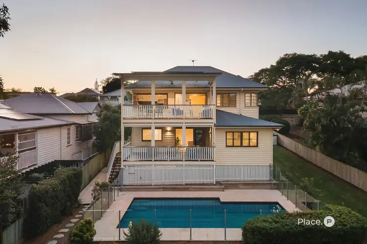 8 Downes Street, Tarragindi QLD 4121