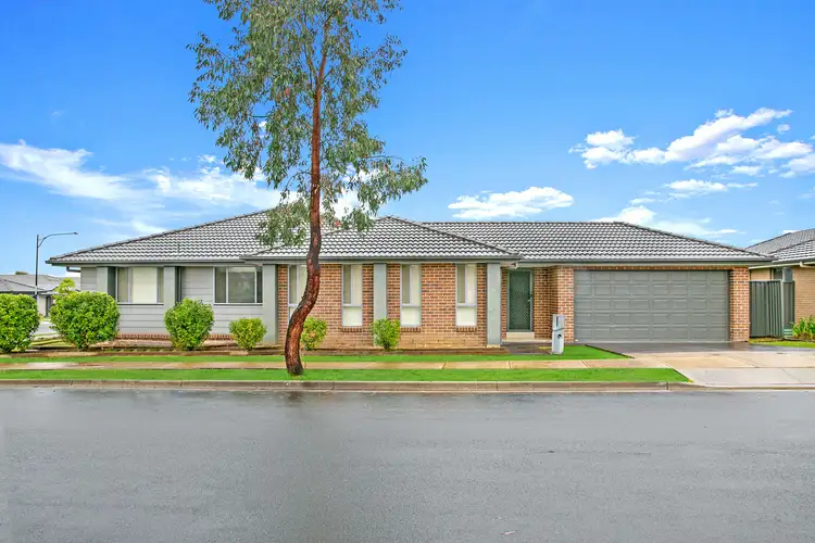 37 Northridge Road, Jordan Springs NSW 2747