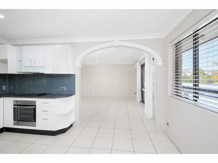 Fifth view of Homely unit listing, 6/17 Logan Street, Greenslopes QLD 4120