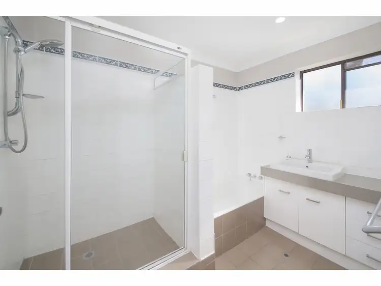 Sixth view of Homely unit listing, 6/17 Logan Street, Greenslopes QLD 4120