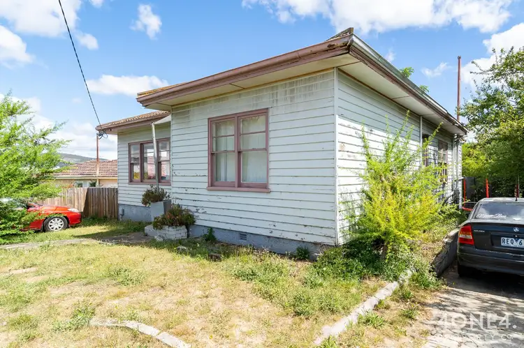 2 Elmsleigh Road, Derwent Park TAS 7009