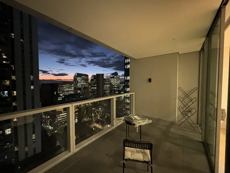 115 Bathurst Street