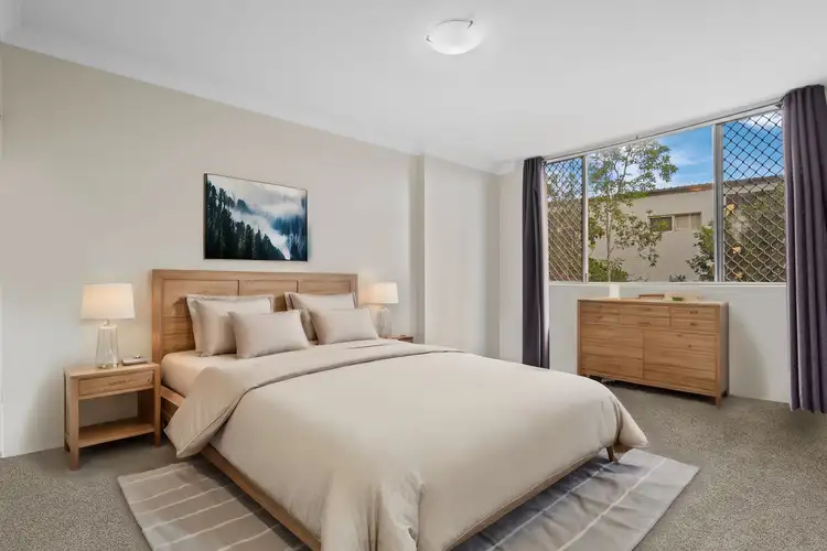 Fourth view of Homely unit listing, 4/117 Clarence Road, Indooroopilly QLD 4068