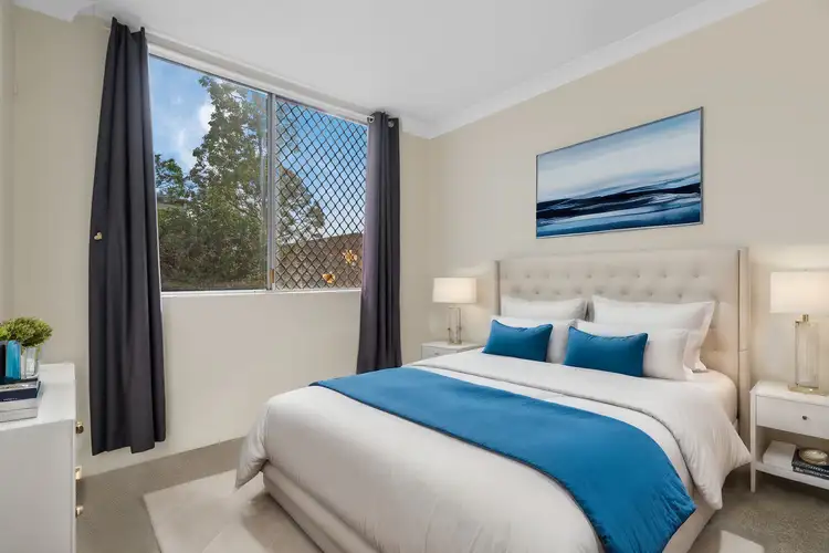Sixth view of Homely unit listing, 4/117 Clarence Road, Indooroopilly QLD 4068