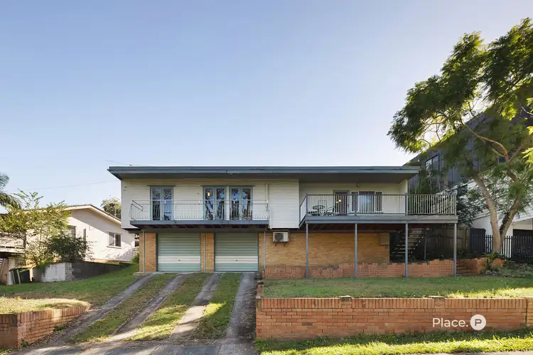 5 Roseglen Street, Greenslopes QLD 4120