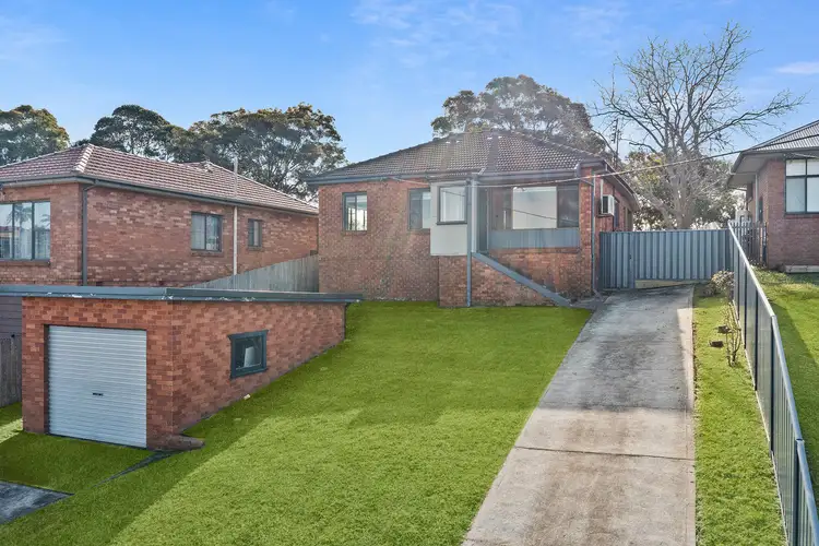 16 First Avenue North, Warrawong NSW 2502