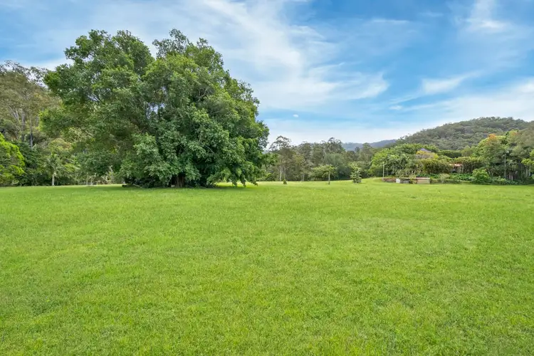1137 Beaudesert-Nerang Road, Clagiraba QLD 4211