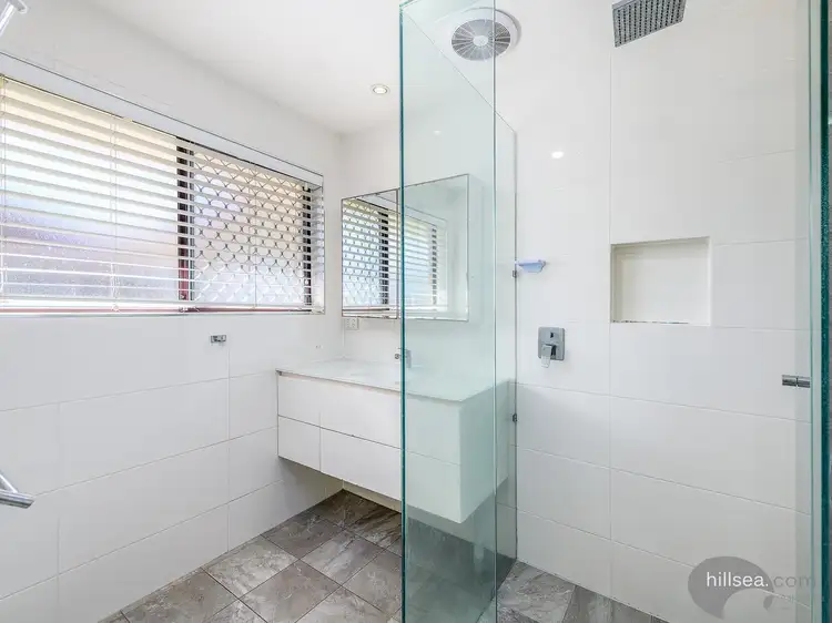 Sixth view of Homely semi-detached listing, 1/200 Olsen Avenue, Arundel QLD 4214