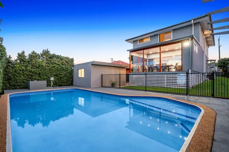 32 Natasha Street, Wynnum West QLD 4178