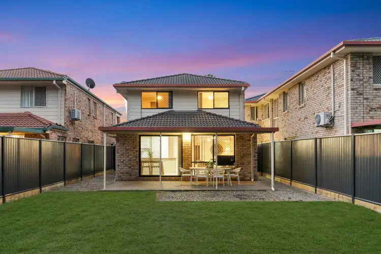Fourth view of Homely house listing, 8 Araluen Place, Carindale QLD 4152