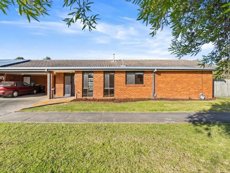 Main view of Homely unit listing, 33 Latrobe Street, Rosedale VIC 3847