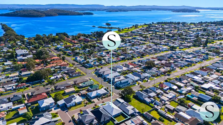 Second view of Homely house listing, 3 Jack High Close, Swansea NSW 2281