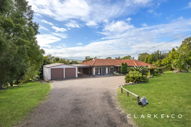 8 Malia Crescent, Windella NSW 2320