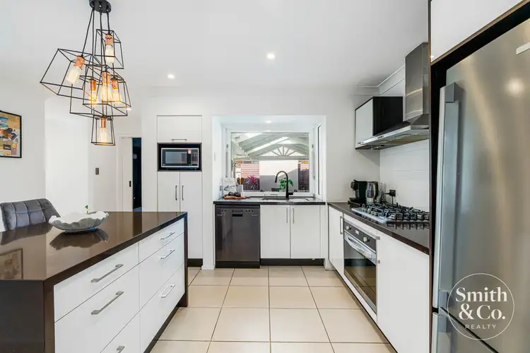 23 Lakefield Crescent, Paradise Point QLD 4216